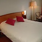 Hotel Oceania Ferrand