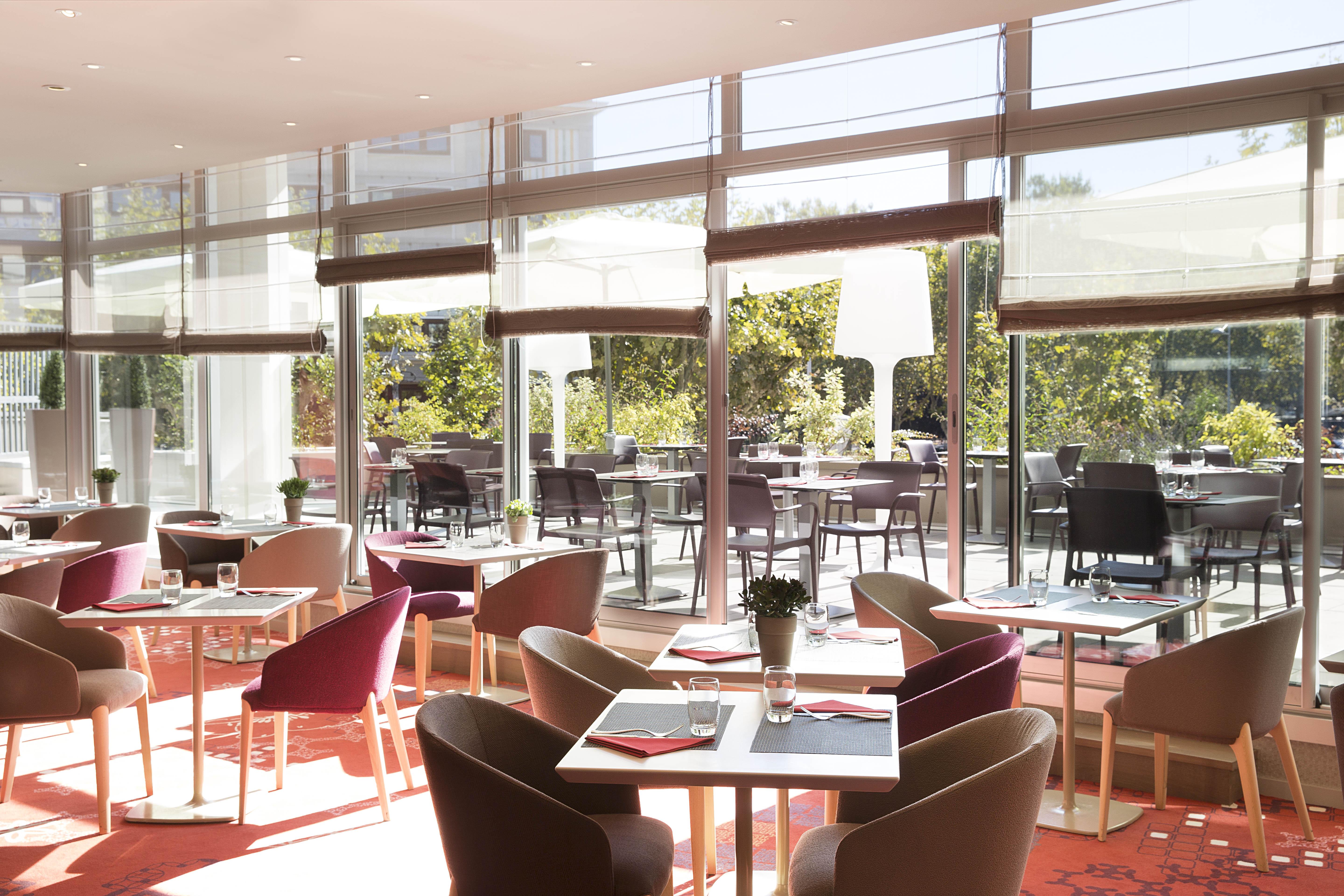 Oceania Ferrand Hotel