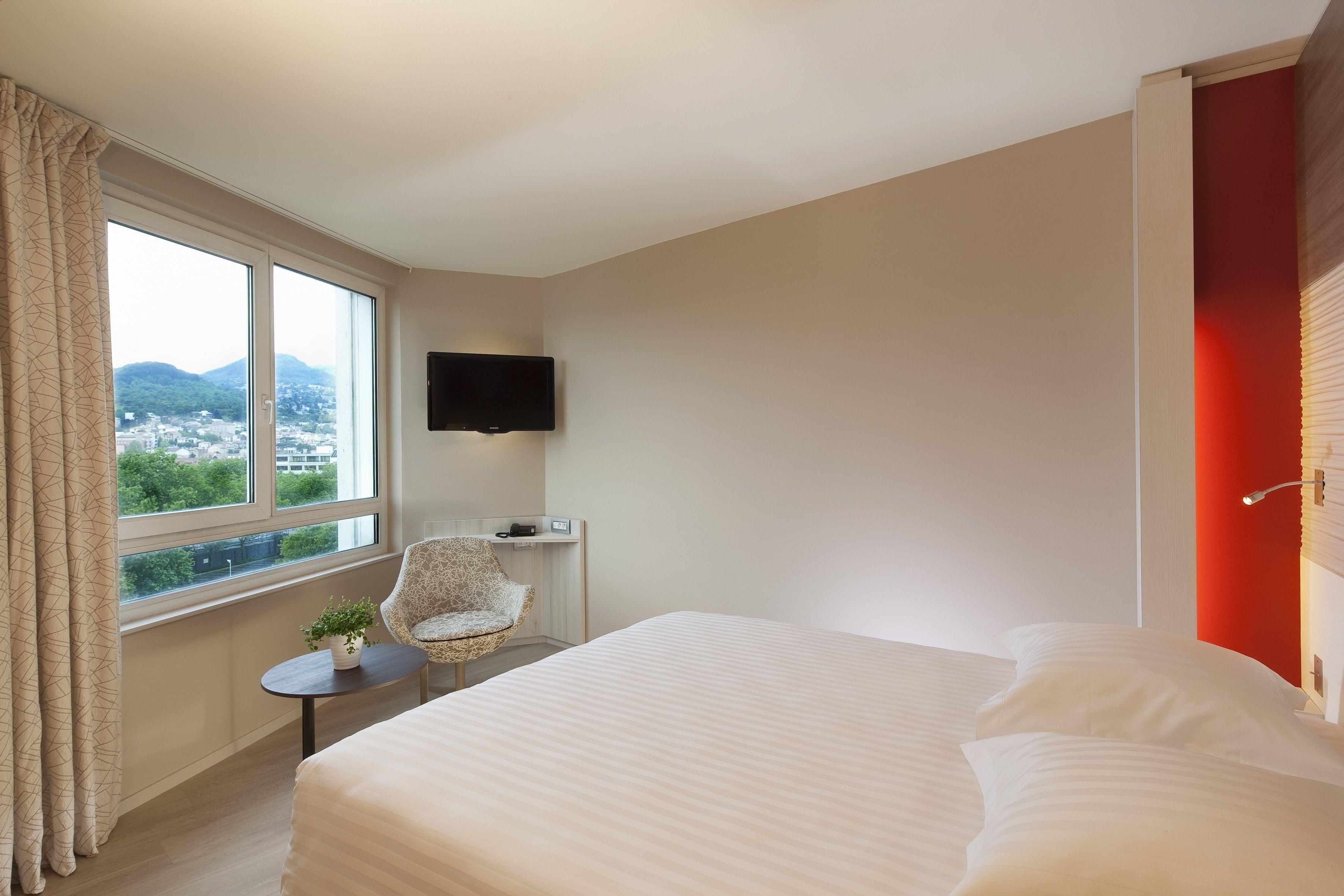 Oceania Ferrand Hotel